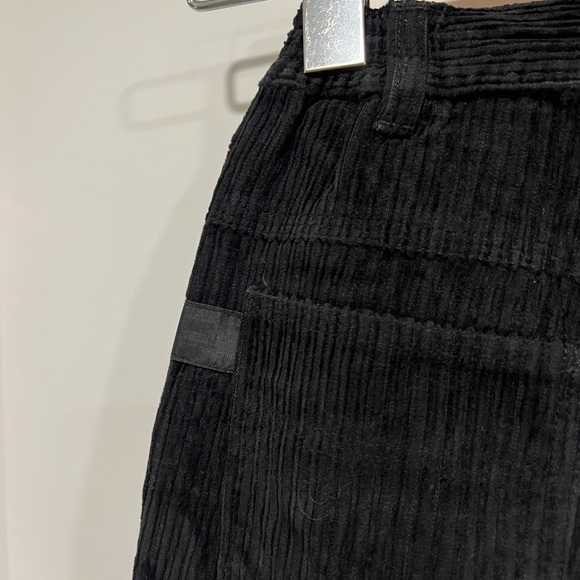 2 Pairs of cords, - Picture 12 of 16